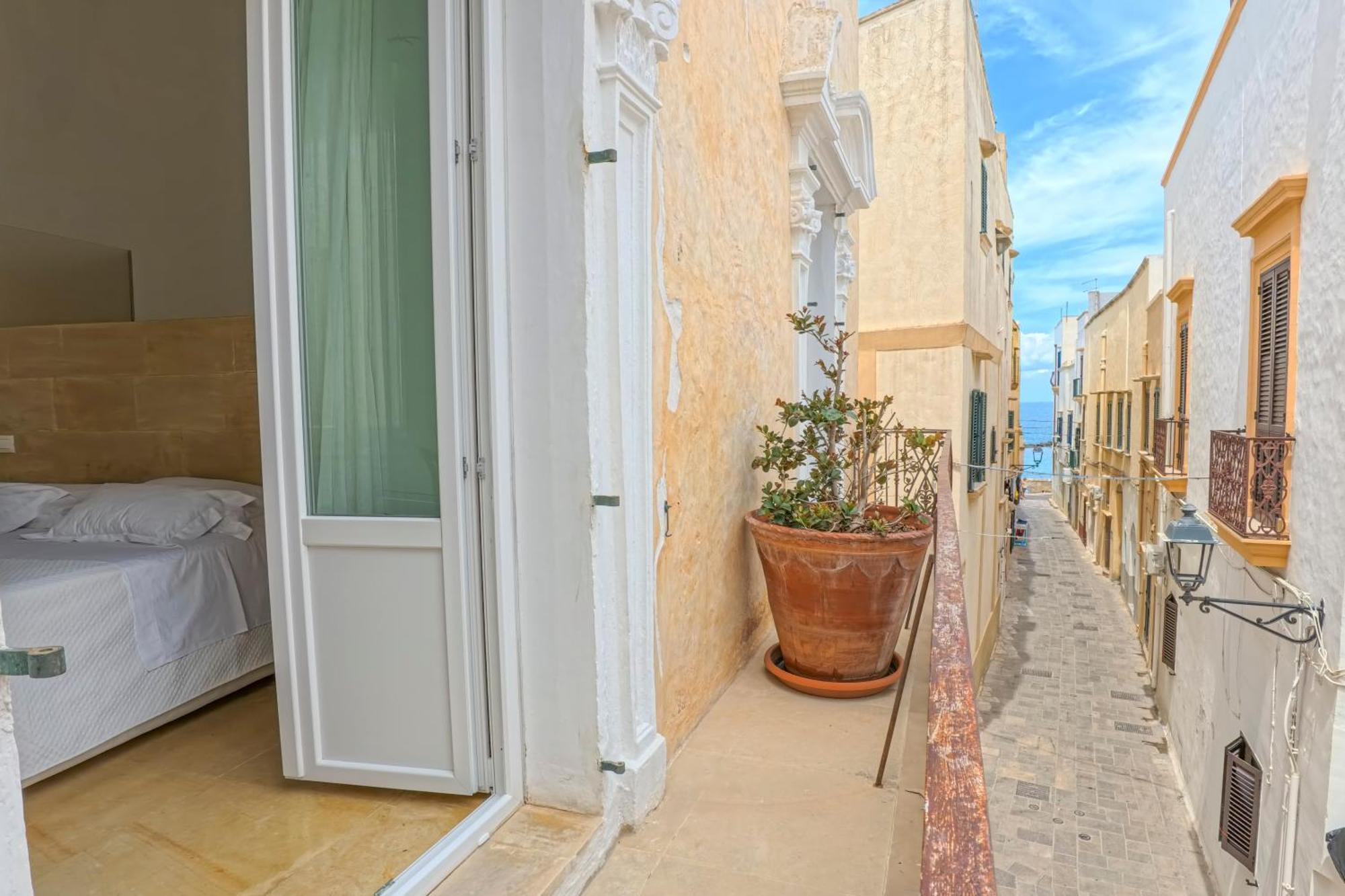 Pascaraymondo Suite Palace Gallipoli Exterior foto